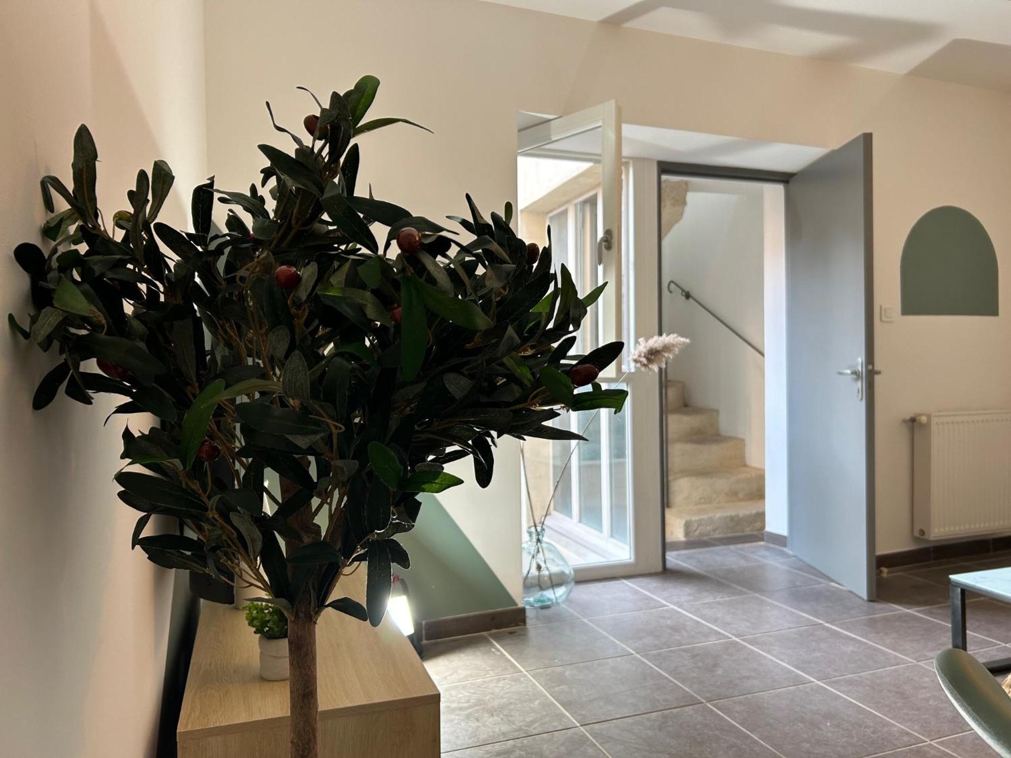 Olive Serenity Arlés Exterior foto